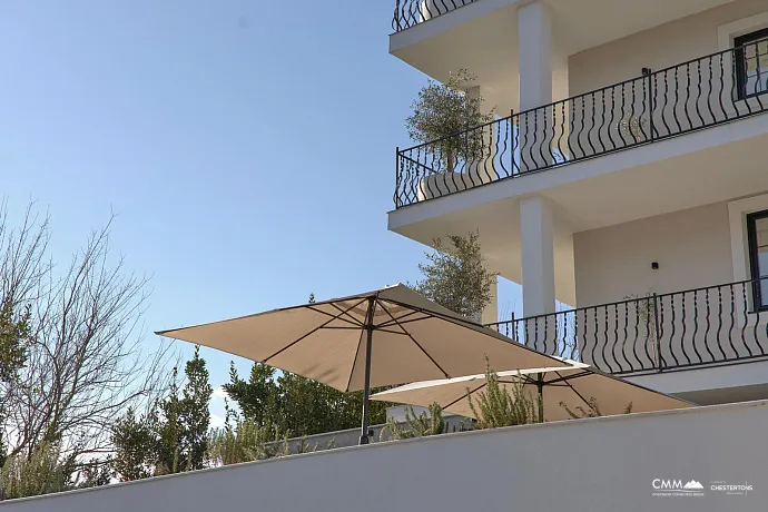 Charming Villa with boutique apartments in Tivat